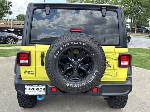 Used 2023 Jeep Wrangler Unlimited w/ Cold Weather Group AWD/4WD image 4