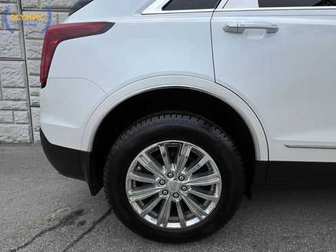 Used 2018 Cadillac XT5 Luxury w/ Driver Awareness Package image 12