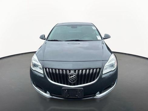 Used 2017 Buick Regal Sport Touring FWD image 8