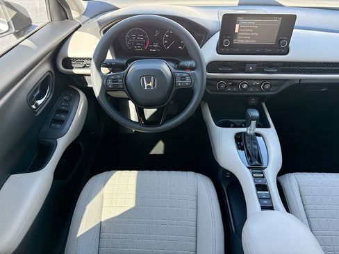 Used 2024 Honda HR-V LX image 27