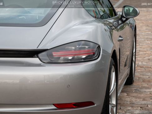 Used 2024 Porsche 718 Cayman image 45