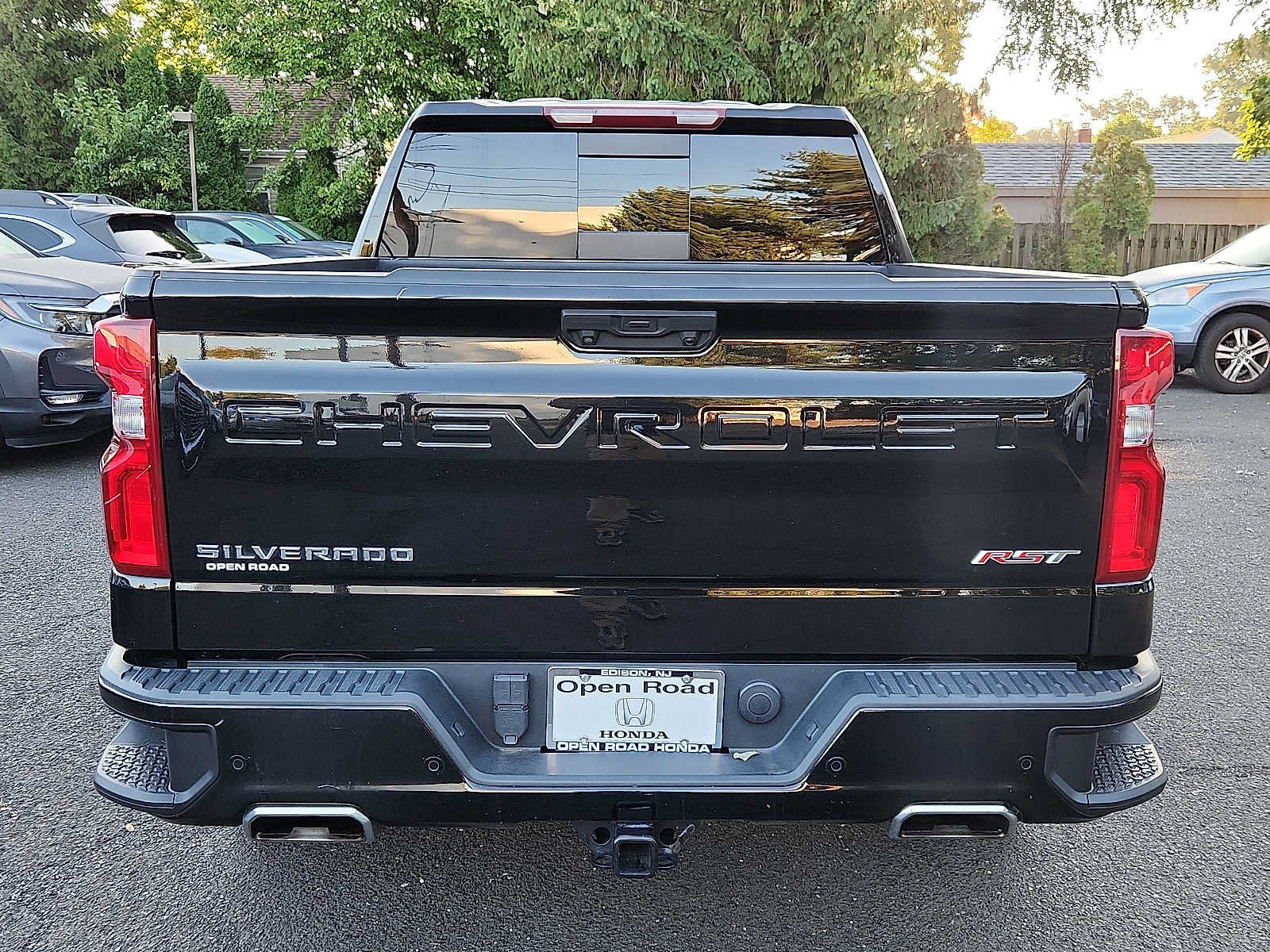 Used 2023 Chevrolet Silverado 1500 RST AWD/4WD image 5