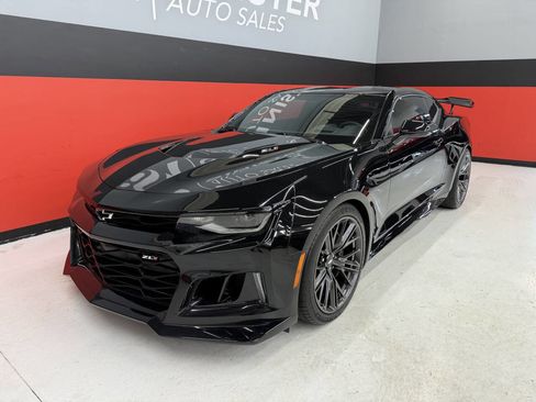 Used 2018 Chevrolet Camaro ZL1 RWD image 12