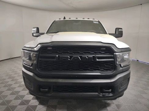Used 2024 RAM 2500 Tradesman w/ Snow Chief Group AWD/4WD image 2