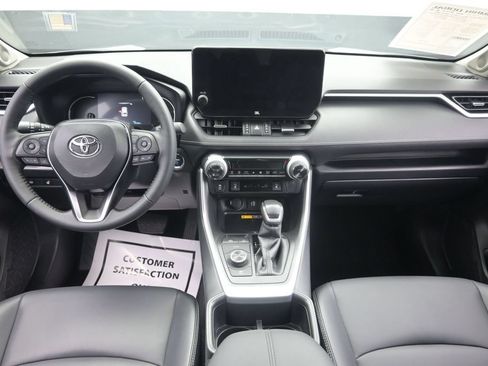 Used 2025 Toyota RAV4 XLE Premium w/ Weather Package AWD/4WD image 15