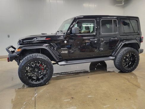 Used 2021 Jeep Wrangler Unlimited Sahara AWD/4WD image 4