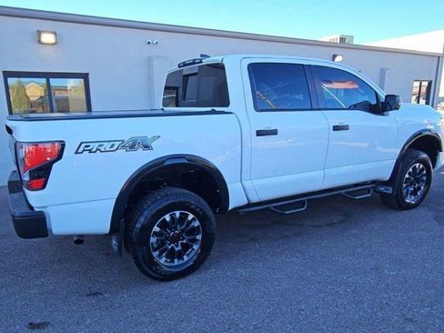 Used 2023 Nissan Titan PRO-4X w/ Pro-4x Convenience Package image 8