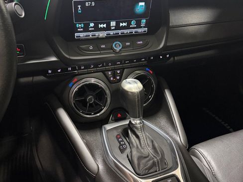 Used 2016 Chevrolet Camaro SS RWD image 12