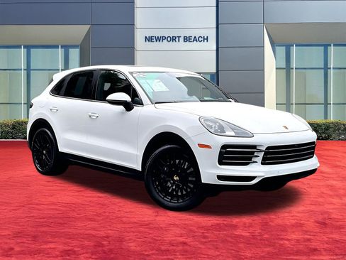Used 2022 Porsche Cayenne Platinum Edition AWD/4WD image 7