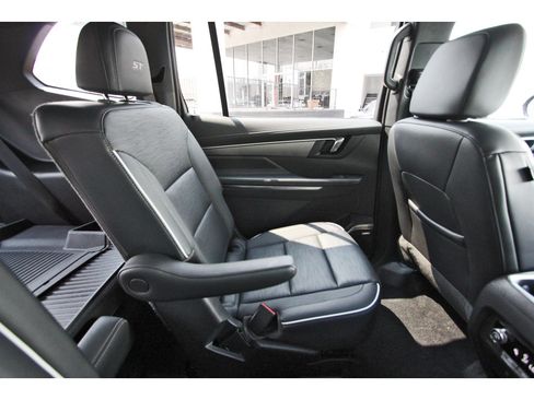 Used 2025 Buick Enclave Sport Touring w/ Trailering Package, 5000 lbs. FWD image 13