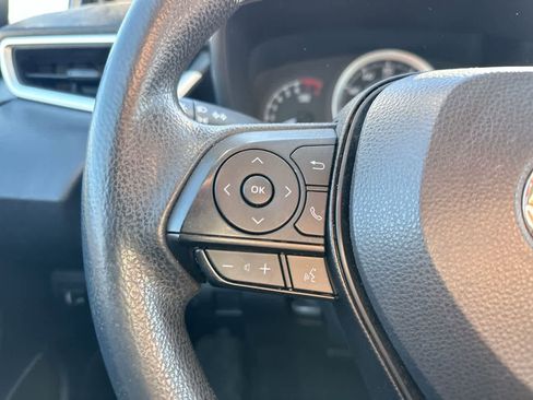 Used 2022 Toyota Corolla LE image 28