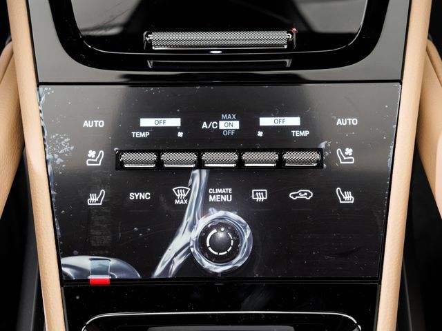 Certified 2026 Porsche Cayenne AWD/4WD image 20