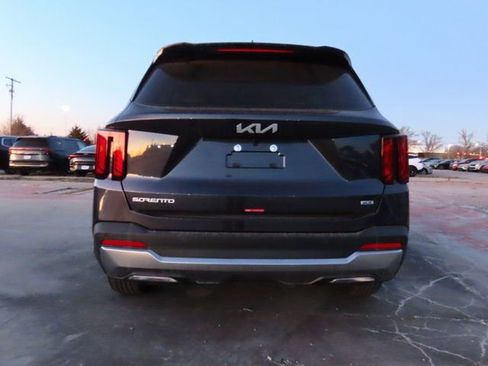 New 2026 Kia Sorento S AWD/4WD image 6