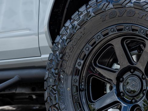 New 2026 Ford Bronco Badlands AWD/4WD image 26