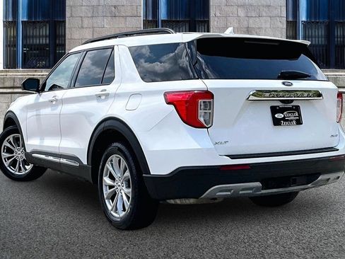 Certified 2023 Ford Explorer XLT w/ Equipment Group 202A AWD/4WD image 10