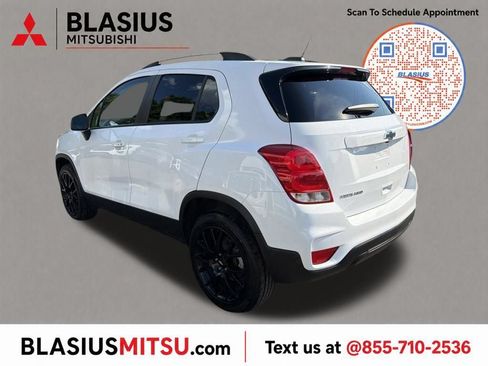 Used 2022 Chevrolet Trax LT w/ Sport Edition AWD/4WD image 11