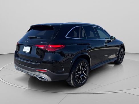 Used 2026 Mercedes-Benz GLC 300 4MATIC image 5