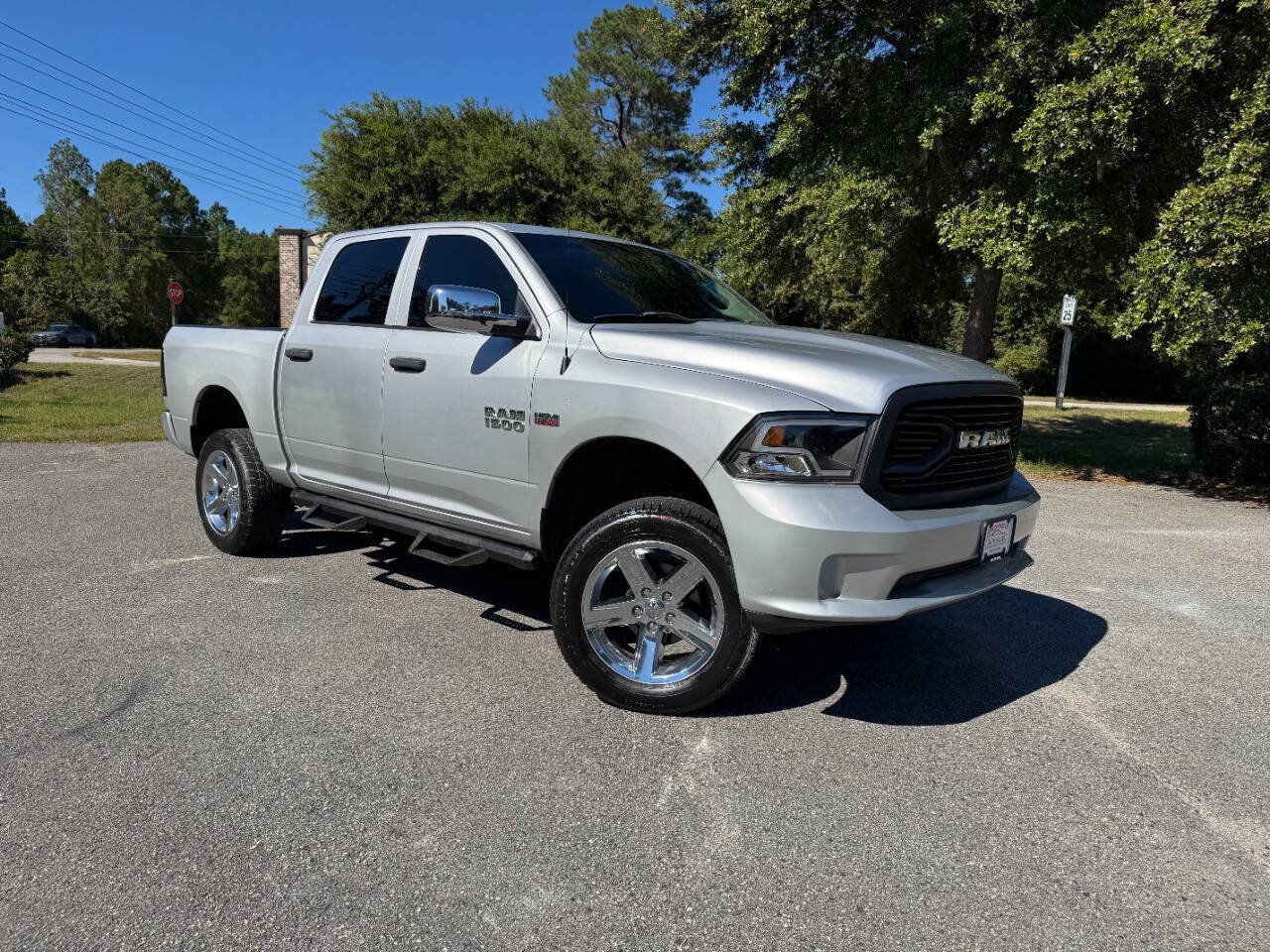 Used 2016 RAM 1500 Express w/ Popular Equipment Group AWD/4WD image 8