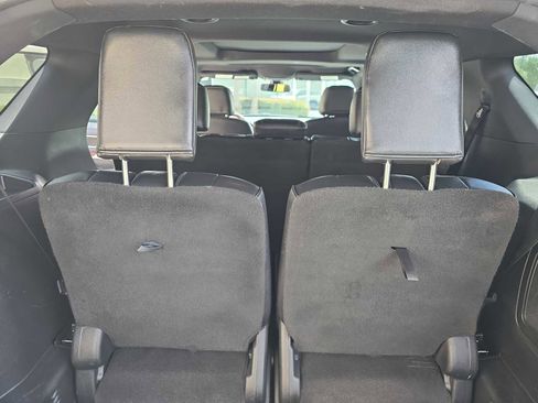 Used 2017 Ford Explorer Platinum AWD/4WD image 30