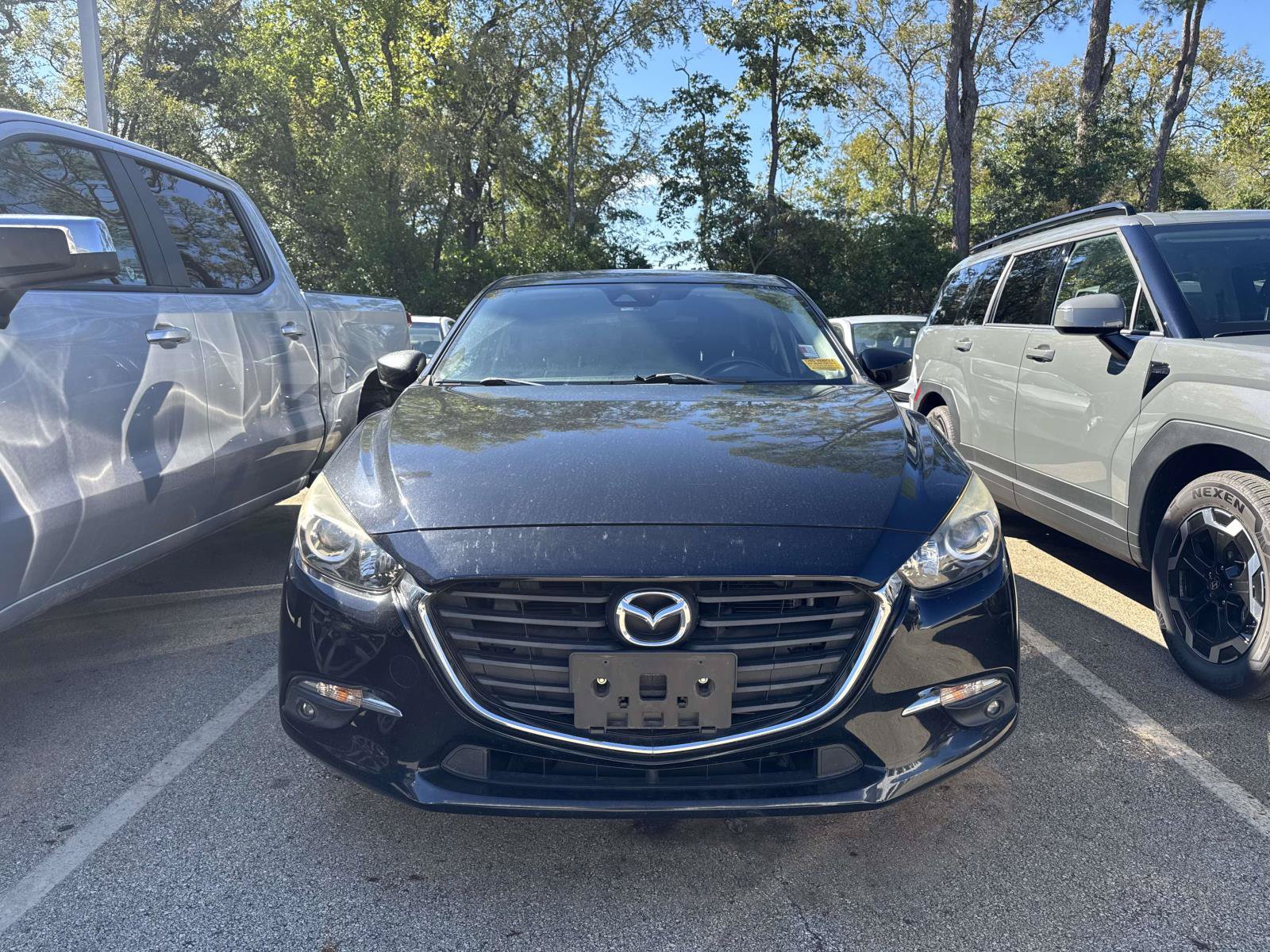 Used 2018 MAZDA MAZDA3 Touring FWD image 2