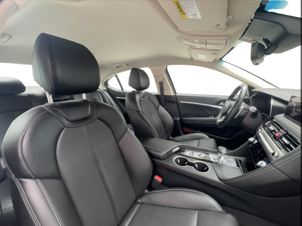 Used 2026 Genesis G70 2.5T RWD image 32