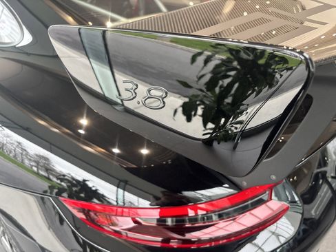 Used 2018 Porsche 911 GT2 RS RWD image 31