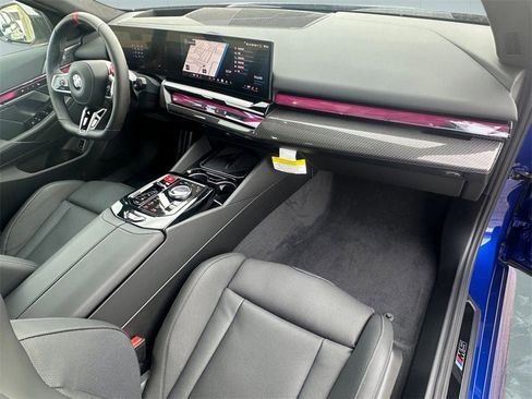 Used 2026 BMW M5 Touring image 5