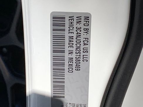 Used 2025 Jeep Compass Limited image 10