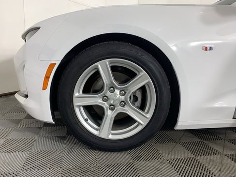Used 2020 Chevrolet Camaro LT image 11