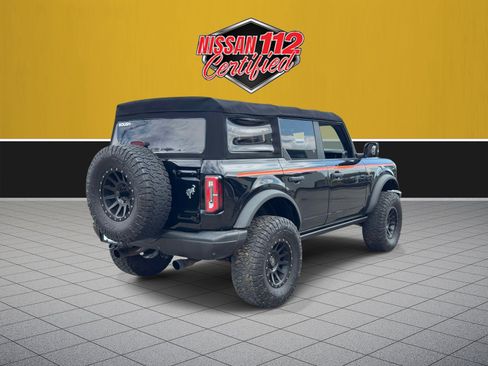 Used 2022 Ford Bronco Badlands AWD/4WD image 5