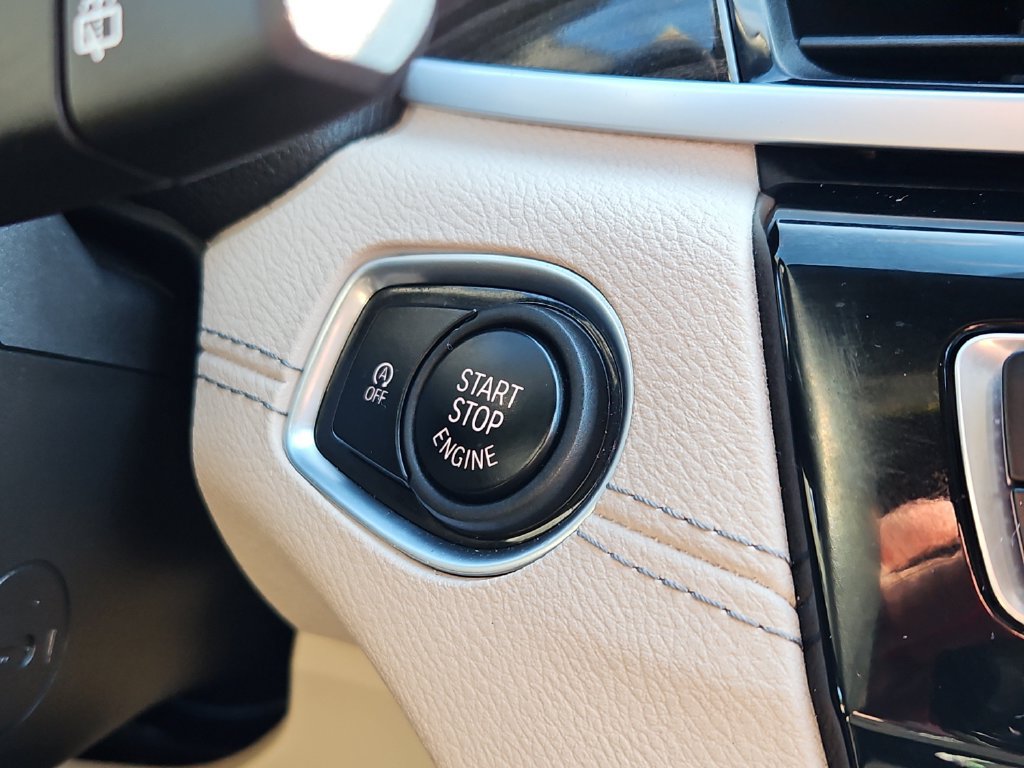 Used 2022 BMW X1 xDrive28i AWD/4WD image 25