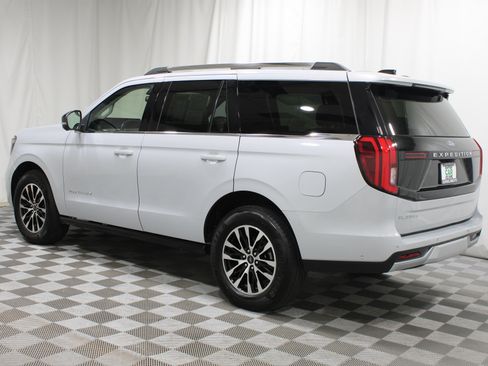 Used 2025 Ford Expedition Platinum AWD/4WD image 38