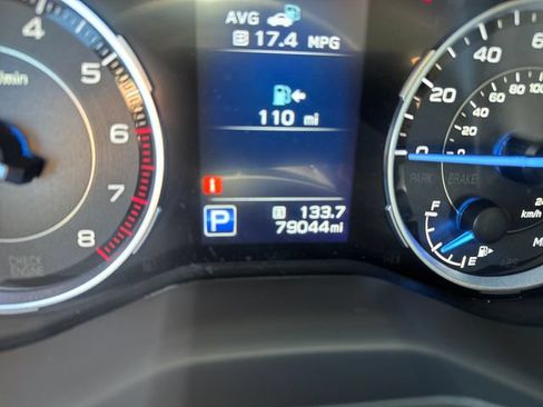 Used 2022 Subaru Ascent Limited w/ Technology Package AWD/4WD image 16