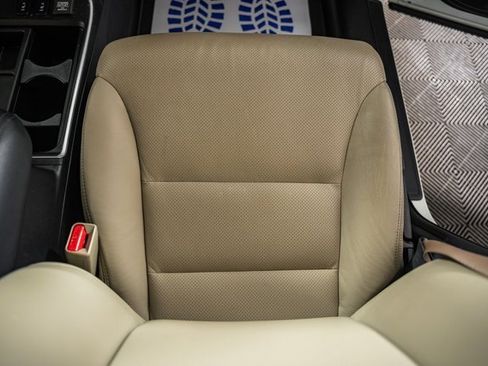 Used 2015 Honda CR-V Touring image 34