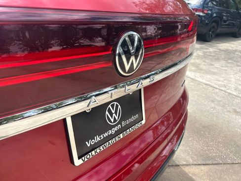 Certified 2024 Volkswagen Atlas Cross Sport SEL image 32