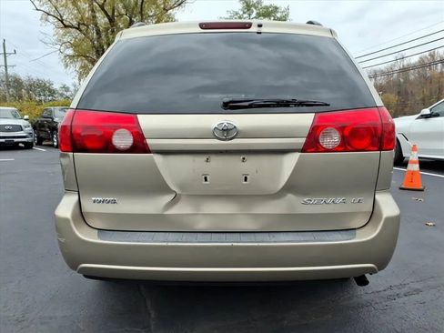 Used 2009 Toyota Sienna LE image 4