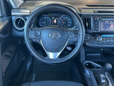 Used 2018 Toyota RAV4 XLE FWD image 13