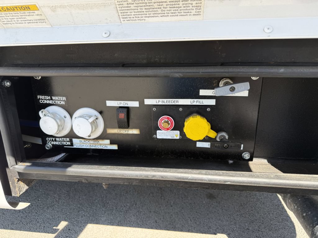 Used 2019 Mercedes-Benz Sprinter 170 image 17