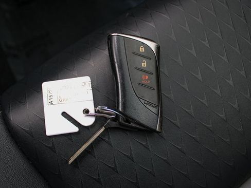 Used 2021 Lexus UX 200 w/ Accessory Package (Z1) image 33