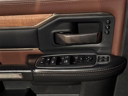 Used 2023 RAM 2500 Limited image 27