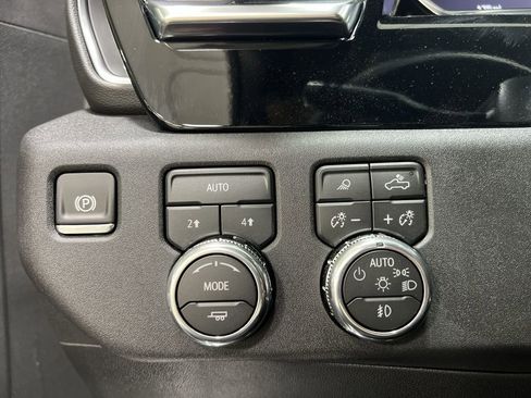 New 2026 GMC Sierra 1500 Elevation w/ Preferred Package image 18