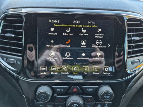 Used 2020 Jeep Grand Cherokee Altitude image 35