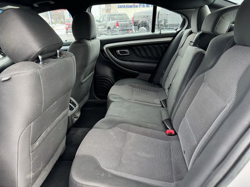 Used 2016 Ford Taurus SEL image 32