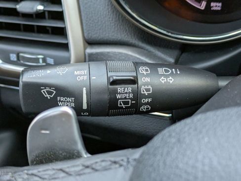 Used 2015 Jeep Grand Cherokee Limited image 40