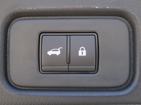 New 2026 Nissan Pathfinder SV FWD image 12