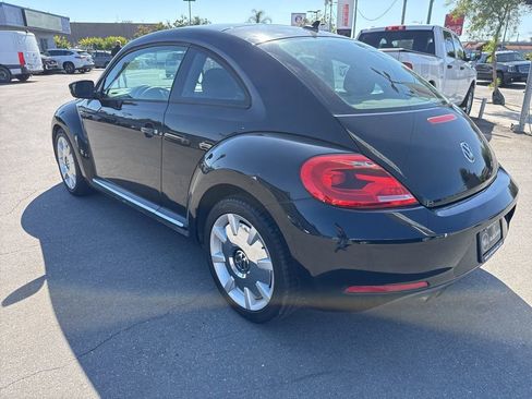 Used 2012 Volkswagen Beetle 2.5 FWD image 3