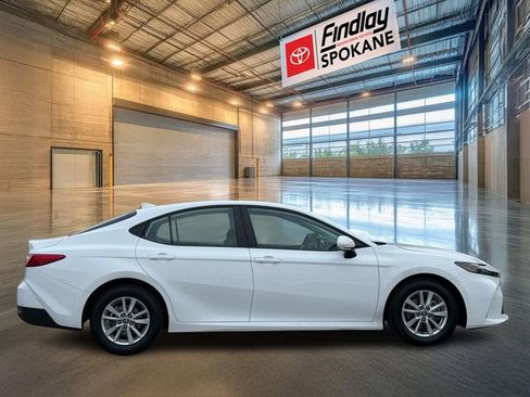 Certified 2025 Toyota Camry LE image 4