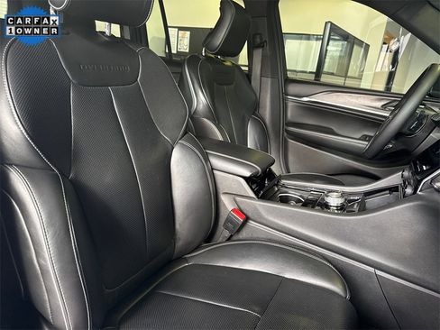 Used 2023 Jeep Grand Cherokee Overland w/ Luxury Tech Group IV image 36