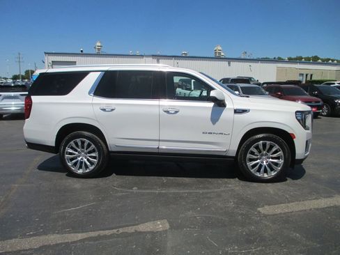 Used 2022 GMC Yukon Denali AWD/4WD image 5