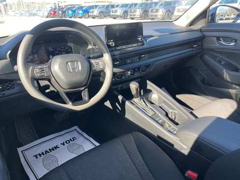 Used 2025 Honda Accord SE image 12